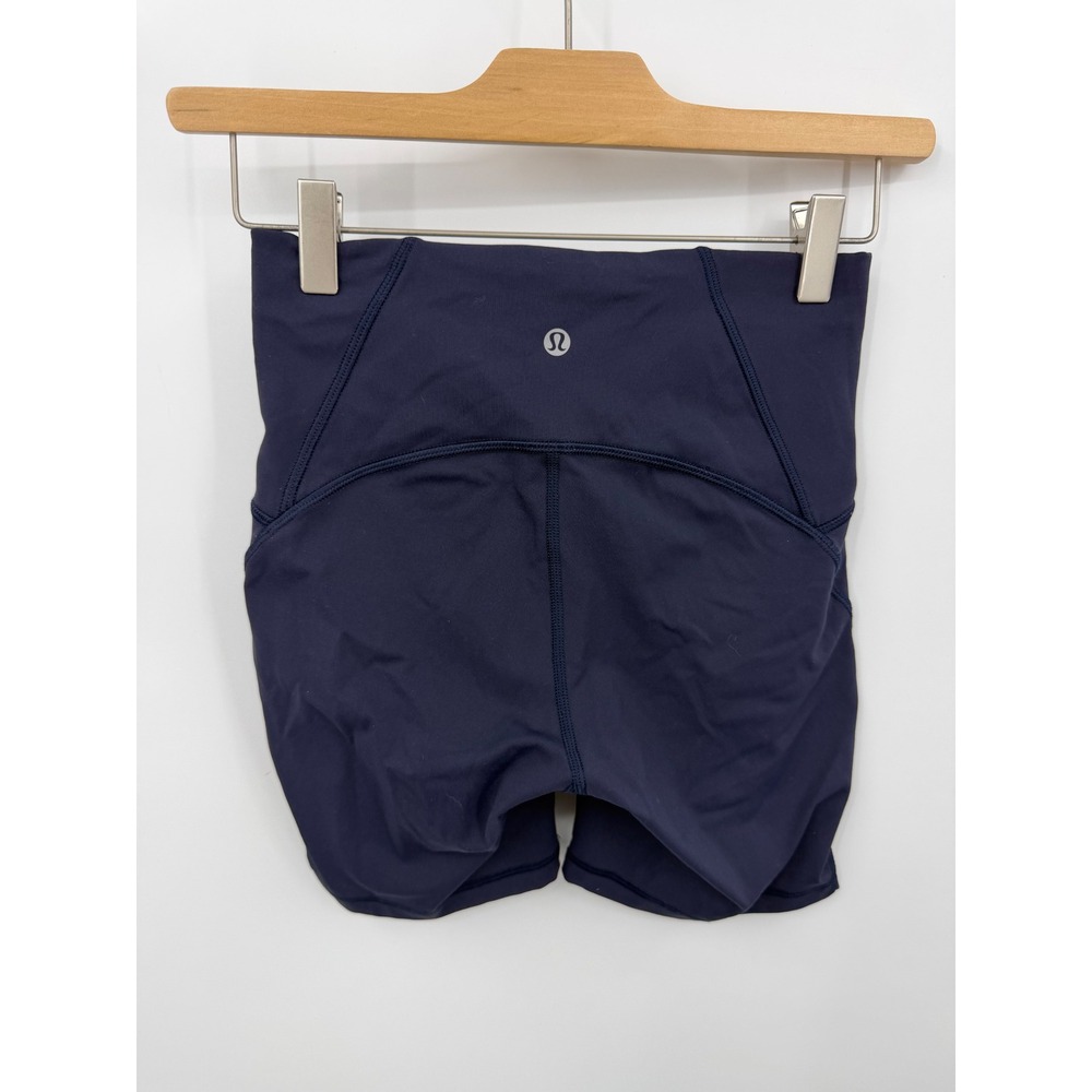 Lululemon train times 6" Short Women Size 4 Navy Blue High Rise Athletic